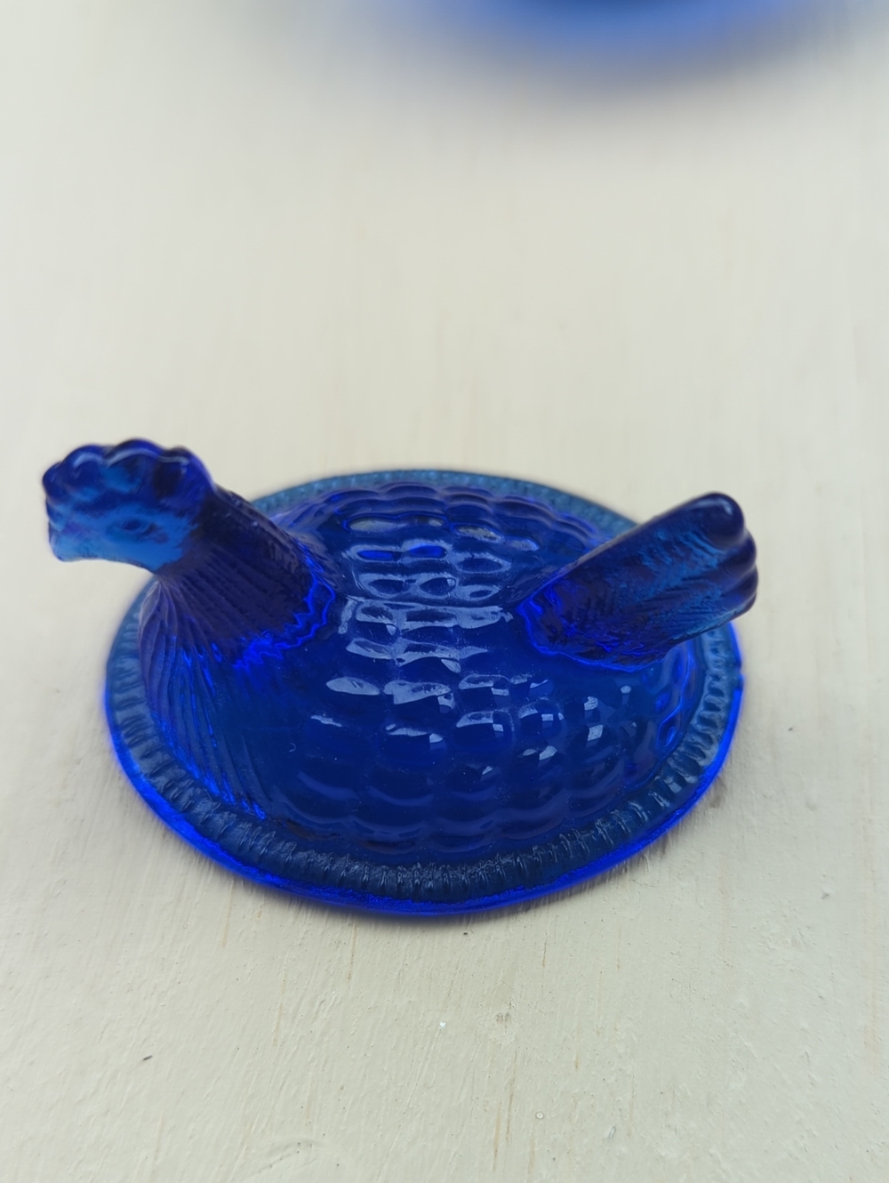 Vintage Cobalt Blue Hen - Picture 5 of 10